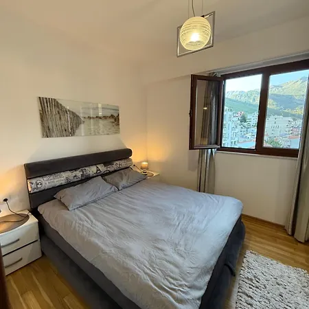 Nioi House With Free Parking Apartament *