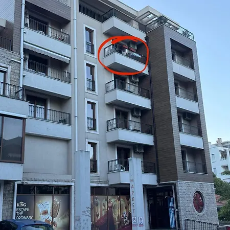 Nioi House With Free Parking Apartament